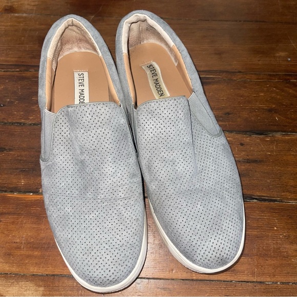 Steve Madden Gray Sneakers Slip-On Casual - Picture 3 of 6
